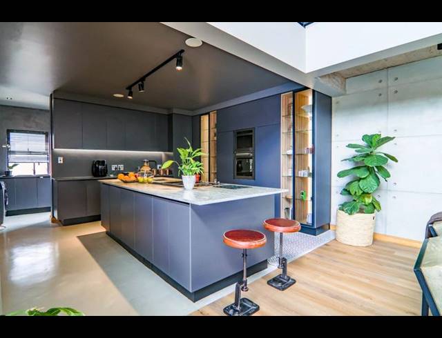 4 BEDROOM HOUSE FOR SALE IN COPPERLEAF ESTATE